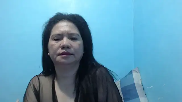 stacie iris online show from May 12, 2026, 9:34 pm