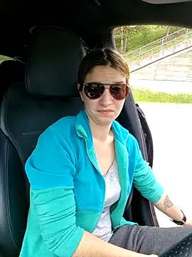 Geile-Luna online show from June 17, 2026, 1:56 pm