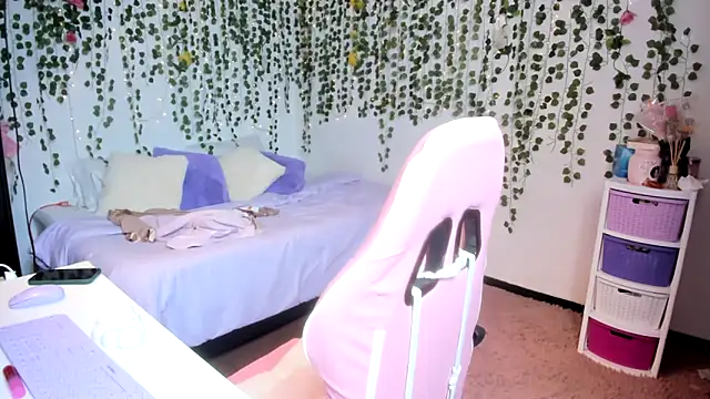 Snapshot of violeta_milleer chatting on September 12, 2025, 3:12 pm violeta milleer online show from September 12, 2025, 3:12 pm