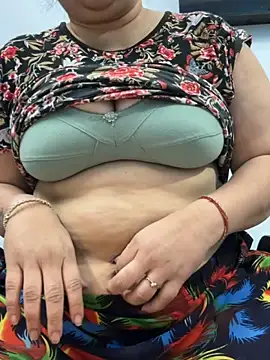 Preet Kaur 69 online show from December 17, 2025, 6:25 pm