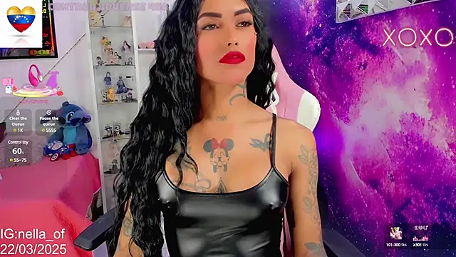 Snapshot of Nella_Dolls chatting on March 22, 2025, 11:42 pm Nella Dolls online show from March 22, 2025, 11:42 pm