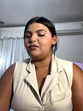 Lia sexx online show from November 27, 2025, 7:05 pm