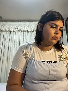 Snapshot of Lia_sexx chatting on April 21, 2026, 12:00 pm Lia sexx online show from April 21, 2026, 12:00 pm