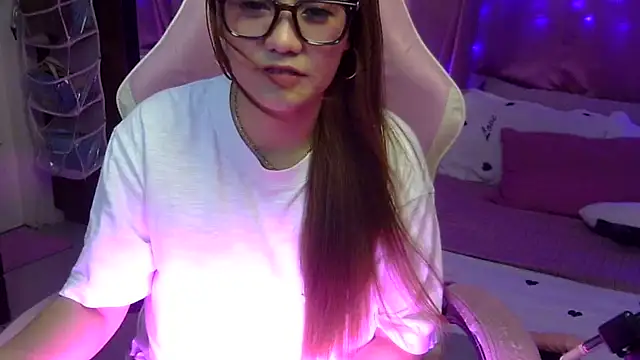 Snapshot of yourbabe_Brielle chatting on February 9, 2026, 5:55 am yourbabe Brielle online show from February 9, 2026, 5:55 am