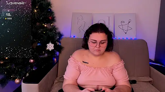 Snapshot of Curvy_Jane chatting on December 27, 2024, 5:20 am Curvy Jane online show from December 27, 2024, 5:20 am