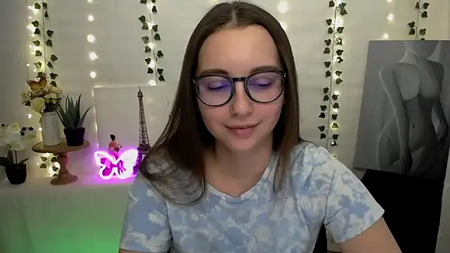 Snapshot of SweetPrincess_ chatting on December 9, 2024, 11:15 am SweetPrincess online show from December 9, 2024, 11:15 am