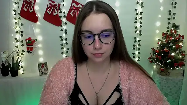 Snapshot of SweetPrincess_ chatting on December 15, 2024, 3:24 am SweetPrincess online show from December 15, 2024, 3:24 am