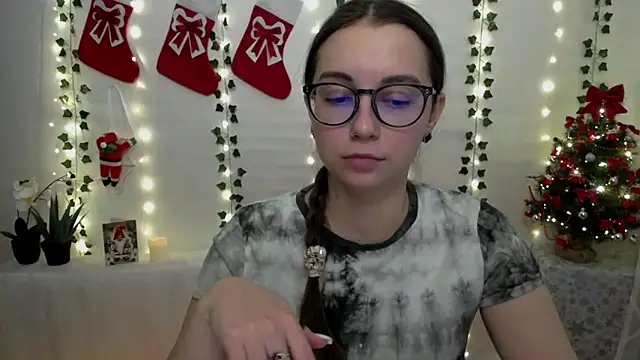 Snapshot of SweetPrincess_ chatting on December 17, 2024, 9:50 am SweetPrincess online show from December 17, 2024, 9:50 am