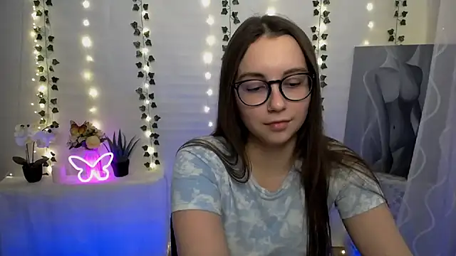 Snapshot of SweetPrincess_ chatting on January 27, 2025, 12:48 pm SweetPrincess online show from January 27, 2025, 12:48 pm