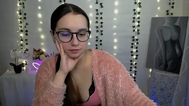 Snapshot of SweetPrincess_ chatting on February 5, 2025, 10:30 am SweetPrincess online show from February 5, 2025, 10:30 am