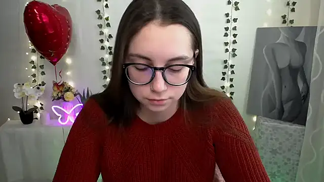 Snapshot of SweetPrincess_ chatting on February 18, 2025, 7:32 am SweetPrincess online show from February 18, 2025, 7:32 am