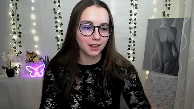 Snapshot of SweetPrincess_ chatting on February 21, 2025, 6:29 am SweetPrincess online show from February 21, 2025, 6:29 am