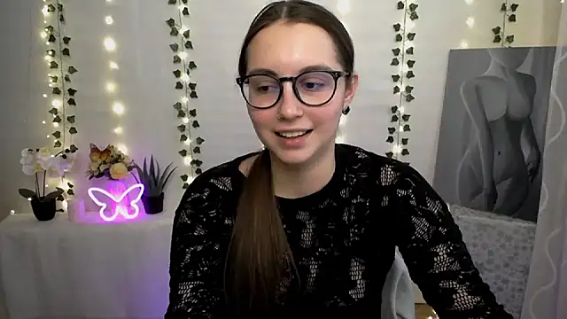 Snapshot of SweetPrincess_ chatting on February 21, 2025, 12:39 pm SweetPrincess online show from February 21, 2025, 12:39 pm