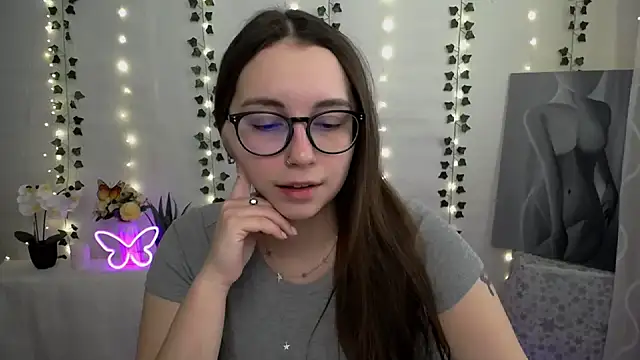 Snapshot of SweetPrincess_ chatting on February 25, 2025, 6:36 am SweetPrincess online show from February 25, 2025, 6:36 am