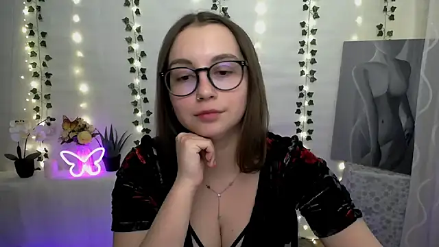 Snapshot of SweetPrincess_ chatting on March 13, 2025, 12:46 pm SweetPrincess online show from March 13, 2025, 12:46 pm
