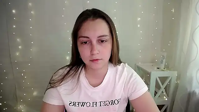 SweetPrincess  online show from May 8, 2026, 5:35 am