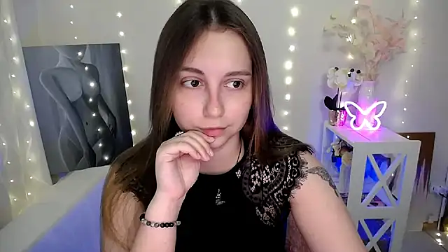 SweetPrincess  online show from June 11, 2026, 5:27 am