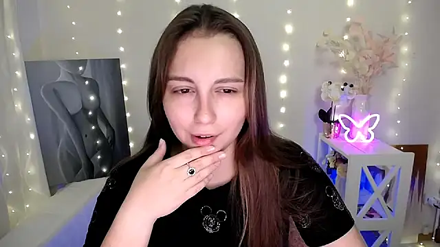SweetPrincess  online show from June 15, 2026, 5:20 am