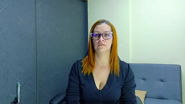 Snapshot of Britney_taylor_ chatting on March 5, 2026, 7:21 pm Britney taylor online show from March 5, 2026, 7:21 pm