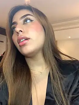 Snapshot of MaddyyLennon chatting on January 8, 2025, 4:54 pm MaddyyLennon online show from January 8, 2025, 4:54 pm