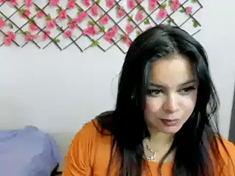 Zoelove222 online show from December 2, 2024, 7:27 pm