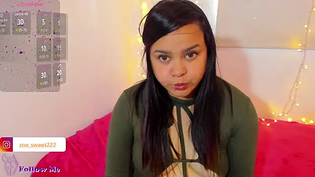 Zoelove222 online show from January 15, 2025, 9:41 pm