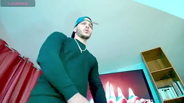 Snapshot of hottstuffx69 chatting on March 25, 2026, 4:29 am hottstuffx69 online show from March 25, 2026, 4:29 am