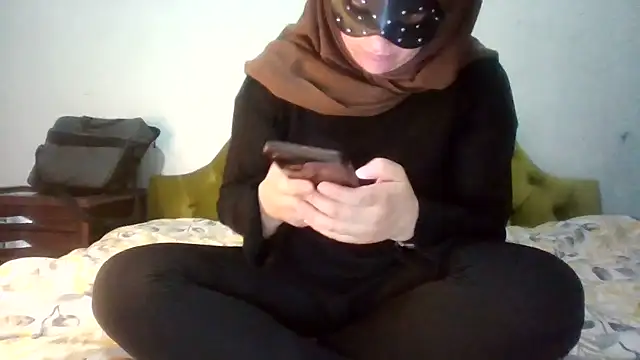 insatiableeee online show from March 5, 2026, 9:11 pm