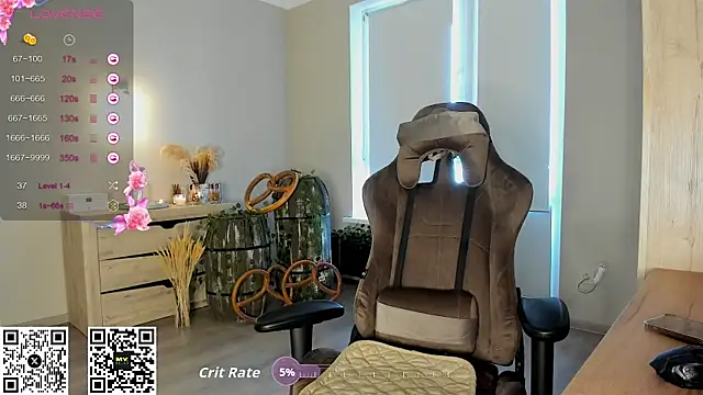 HotyPlays online show from October 2, 2025, 12:01 pm