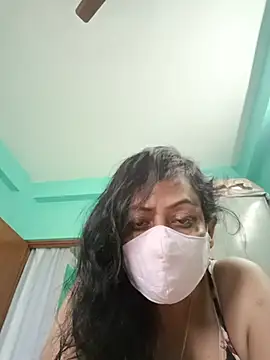 Snapshot of love_suman chatting on July 28, 2026, 10:32 am love suman online show from July 28, 2026, 10:32 am