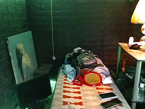 sweetsinner xx online show from November 16, 2025, 9:09 pm