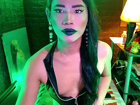 sweetsinner xx online show from June 6, 2026, 7:51 pm