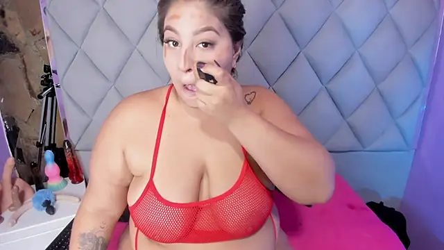 Snapshot of Luci_SexDeep chatting on October 10, 2025, 3:16 am Luci SexDeep online show from October 10, 2025, 3:16 am