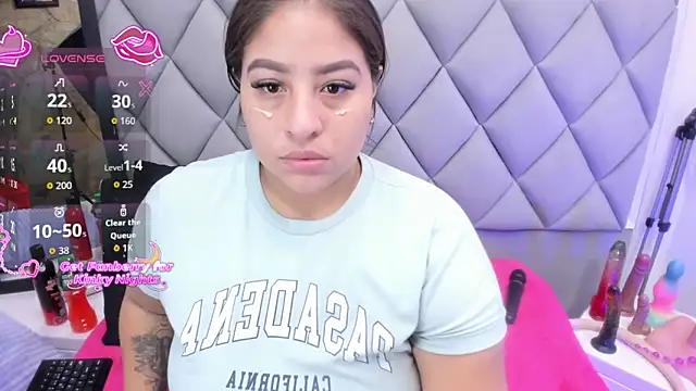 Snapshot of Luci_SexDeep chatting on October 30, 2025, 3:19 am Luci SexDeep online show from October 30, 2025, 3:19 am