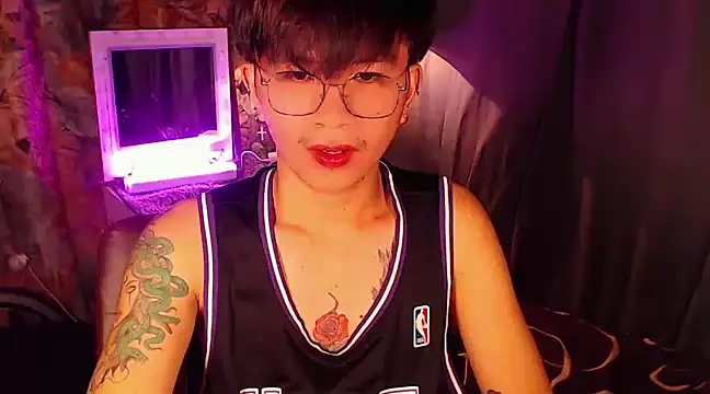 Snapshot of Sexy_Handsome_Drex chatting on December 3, 2024, 11:33 am Sexy Handsome Drex online show from December 3, 2024, 11:33 am