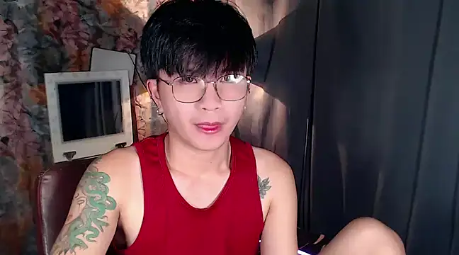 Snapshot of Sexy_Handsome_Drex chatting on January 16, 2025, 9:16 am Sexy Handsome Drex online show from January 16, 2025, 9:16 am