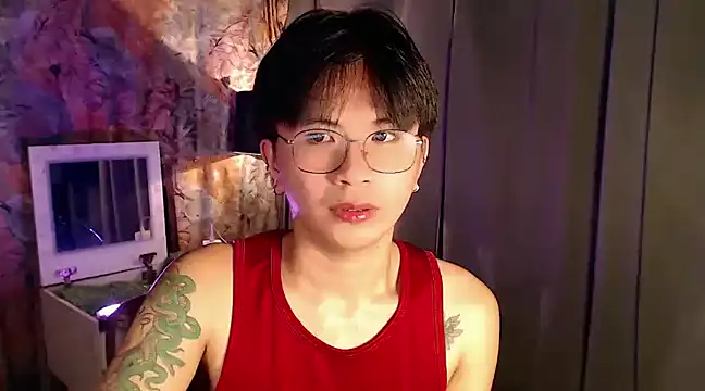 Snapshot of Sexy_Handsome_Drex chatting on January 20, 2025, 8:52 am Sexy Handsome Drex online show from January 20, 2025, 8:52 am