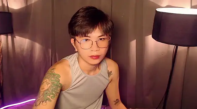 Snapshot of Sexy_Handsome_Drex chatting on March 5, 2025, 9:38 am Sexy Handsome Drex online show from March 5, 2025, 9:38 am