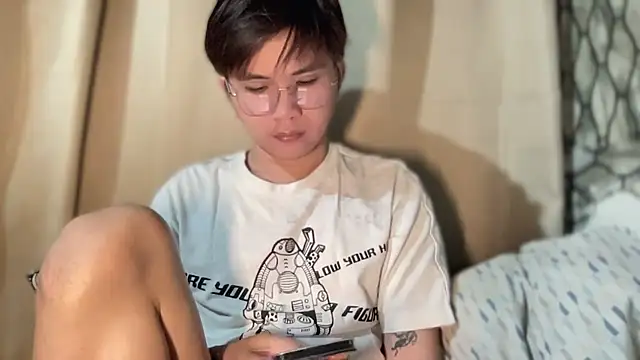 Snapshot of Sexy_Handsome_Drex chatting on September 25, 2025, 4:00 pm Sexy Handsome Drex online show from September 25, 2025, 4:00 pm