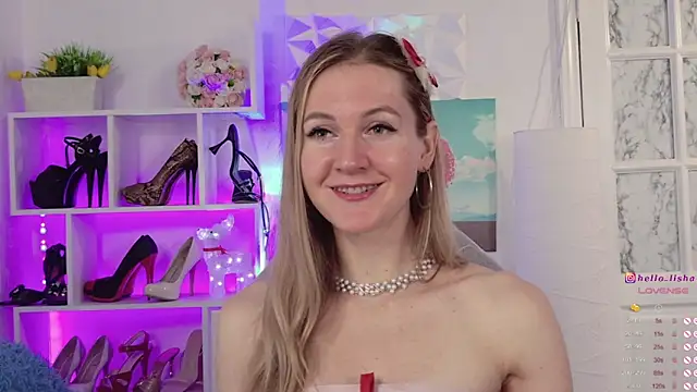 Snapshot of Hello_Lisha chatting on December 4, 2024, 8:12 am Hello Lisha online show from December 4, 2024, 8:12 am