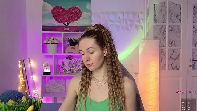 Snapshot of Hello_Lisha chatting on February 18, 2025, 8:05 am Hello Lisha online show from February 18, 2025, 8:05 am