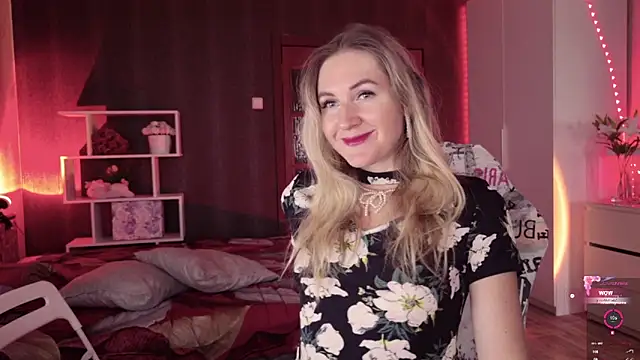 Snapshot of Hello_Lisha chatting on September 25, 2025, 8:18 am Hello Lisha online show from September 25, 2025, 8:18 am