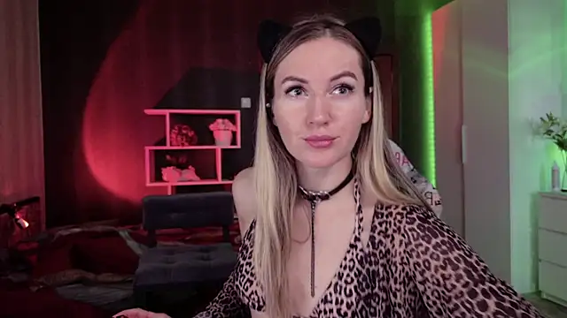 Snapshot of Hello_Lisha chatting on October 31, 2025, 8:15 am Hello Lisha online show from October 31, 2025, 8:15 am