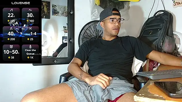 Snapshot of Bigcock_21cm_ chatting on February 10, 2026, 10:52 am Bigcock 21cm online show from February 10, 2026, 10:52 am