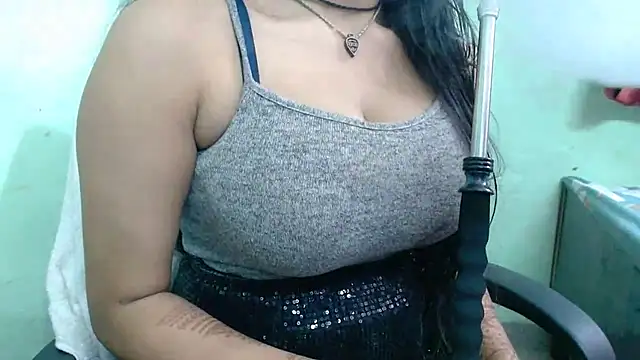 Snapshot of sweet-alia chatting on October 14, 2025, 1:34 pm sweet-alia online show from October 14, 2025, 1:34 pm