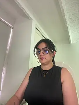 Snapshot of SWEETLILY18 chatting on January 22, 2025, 9:54 pm SWEETLILY18 online show from January 22, 2025, 9:54 pm