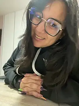 Snapshot of SWEETLILY18 chatting on January 27, 2025, 11:22 am SWEETLILY18 online show from January 27, 2025, 11:22 am