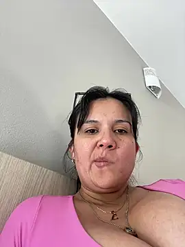 Snapshot of SWEETLILY18 chatting on February 15, 2025, 4:34 pm SWEETLILY18 online show from February 15, 2025, 4:34 pm