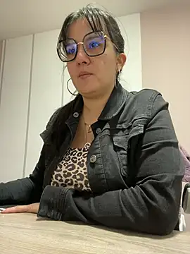 Snapshot of SWEETLILY18 chatting on February 20, 2025, 11:20 am SWEETLILY18 online show from February 20, 2025, 11:20 am