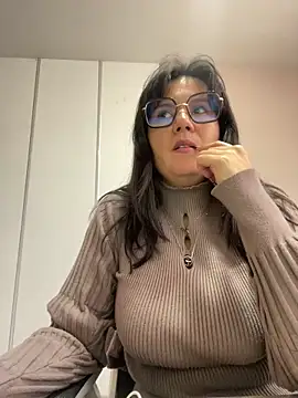 Snapshot of SWEETLILY18 chatting on February 21, 2025, 2:16 pm SWEETLILY18 online show from February 21, 2025, 2:16 pm